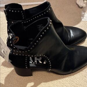 BNWT Zara Black Studded Ankle Boots👵MT